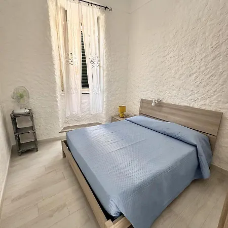 Murphy - Maggior Leggero Trilo Apartment